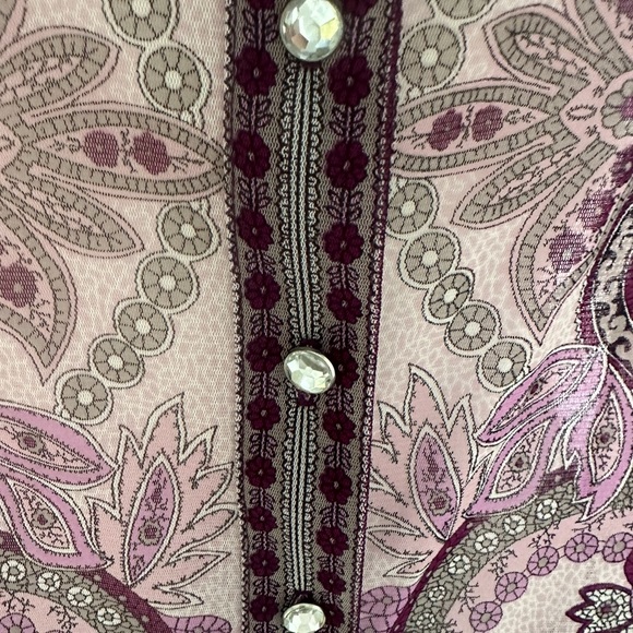 SIZE LARGE - SHEER PURPLE PAISLEY BUTTON DOWN BLOUSE - Picture 6 of 6